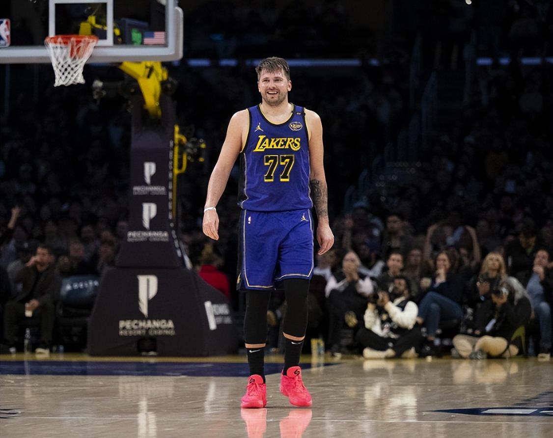 东契奇陷入低谷，全明星入选连败，掘金球队命运悬念！