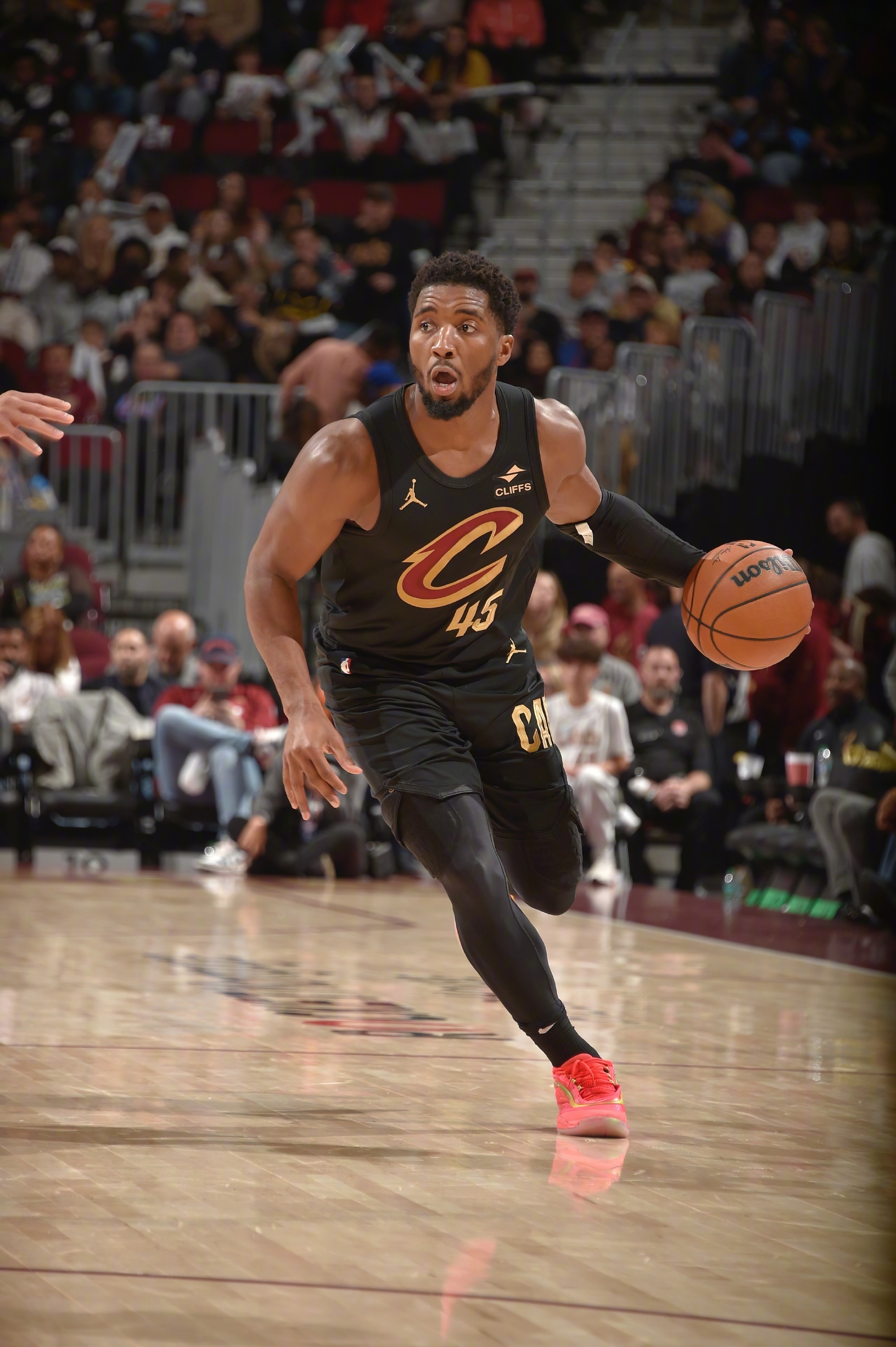 米切尔爆发新星，凯尔特人刷新纪录，逆转取胜球队迎来希望！