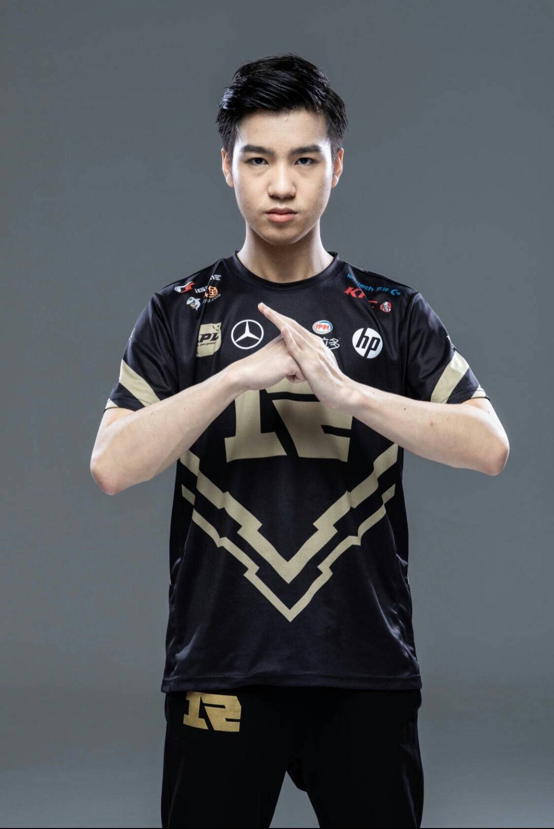 包含Ning连续三场比赛得分超过大比分获胜，德国队不断突破！的词条