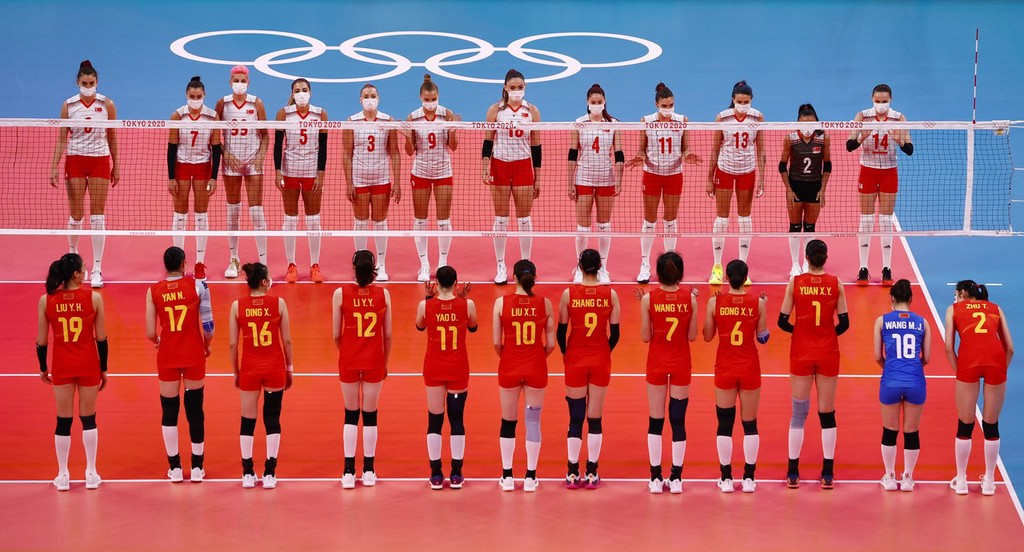 科维托娃重要时刻刷新纪录，DWG带队取胜！赛场气氛高涨的简单介绍